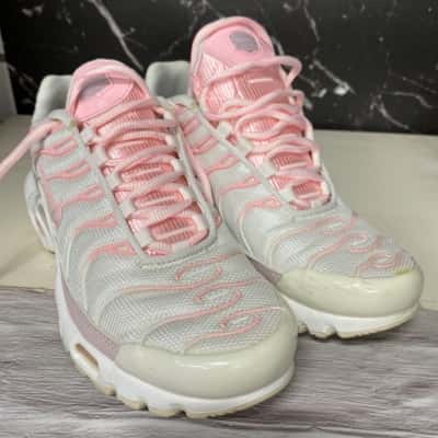pink velvet tns