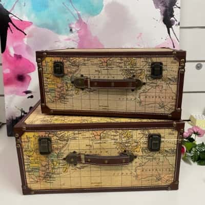 World map set of 2 boxes 