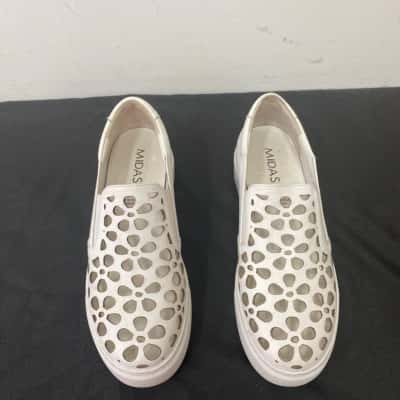 Midas Womens  Size 39 Flats White 