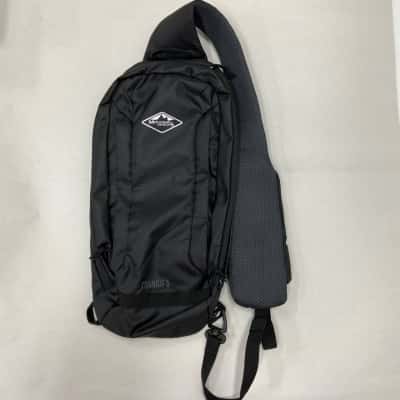 Mountain Designs Transit Sling 5 Bag in Black