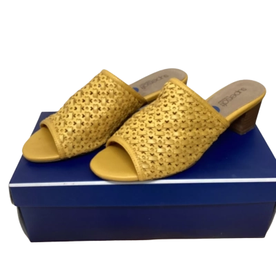 Supersoft by Diana Ferrari - Size 8c - Yellow 