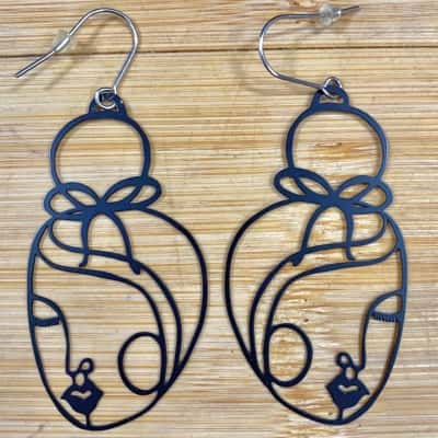Face Shaped Dangle Earrings 