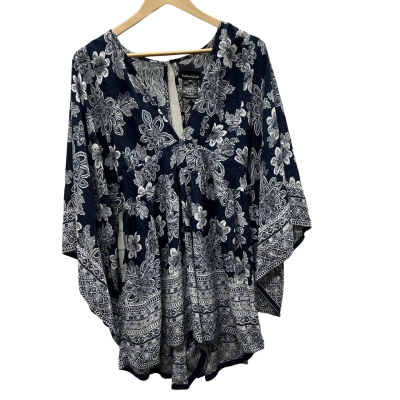 Bamboo Blonde Womens  Size 8 Blouse Navy Blue / White