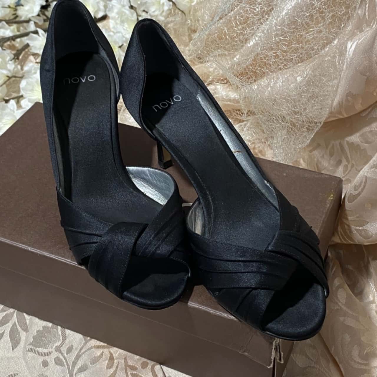 Novo Zevo Vegan Heels (Black)