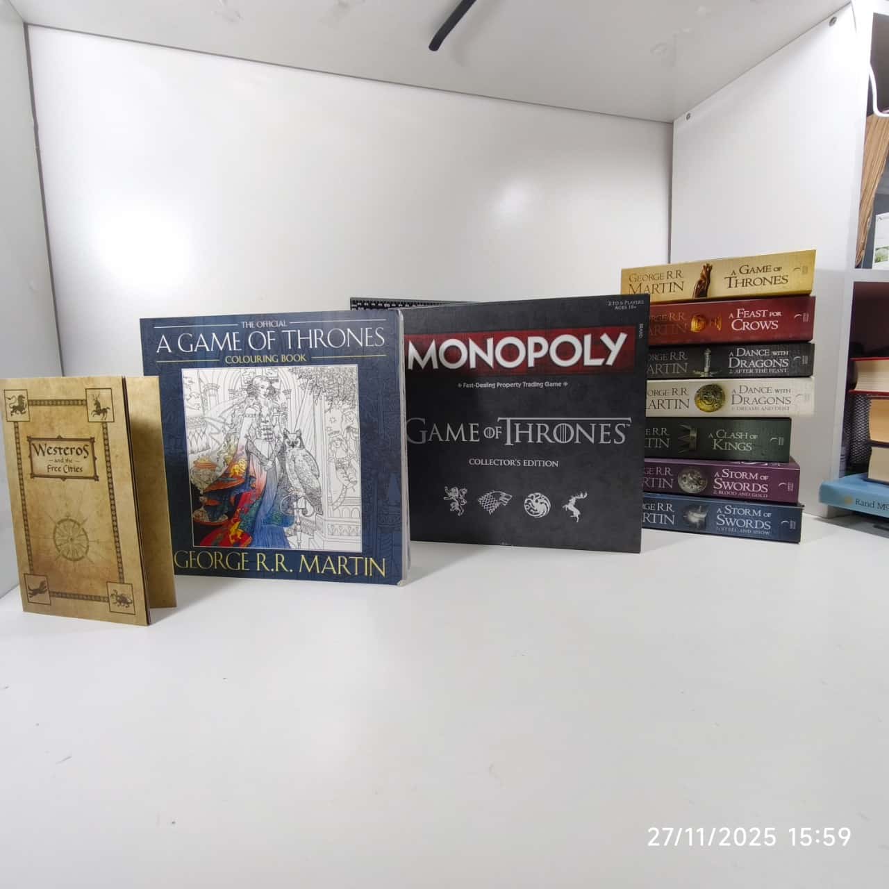 George R. Martin Box Set 10pcs George R.R. Martin Game Of Thrones Mega Merch Fan Pack (s) - Used ...