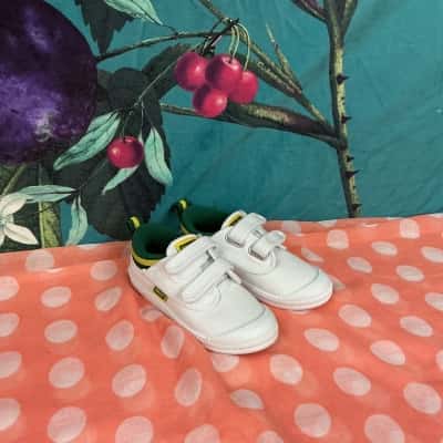 Volley Kids Sneakers Size 9