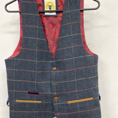 Marc Darcy  Mens  Size 40 Multicoloured vest