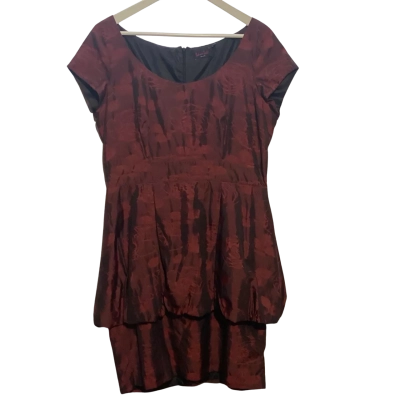  Womens  Size 10 Cocktail Dress Floral / Red 