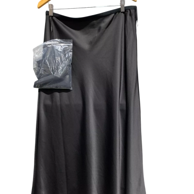 Uniqlo Womens  Size XL High Waist Skirt With Petticoat Black  
