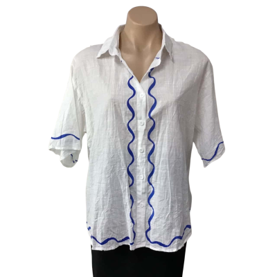 Petal + Pup Womens Size L White / Blue Strip Short Sleeve Shirt 