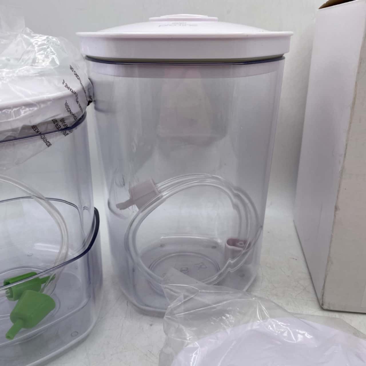 NWOT Set 4 Proline Vacuum Canister Set RRP 691697240(s)