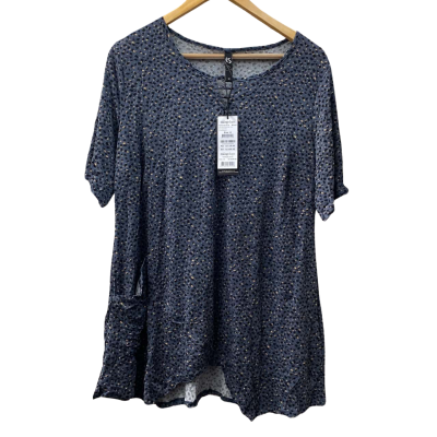 Taking Shape Womens  Size 12 Black  / Blue Taylor Printed Top