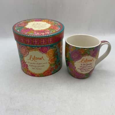 Intrinsic Floral Bloom Mug with Container JK7