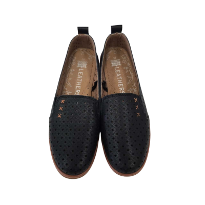 Womens Leathersoft  Size 37 Black Shoes - New