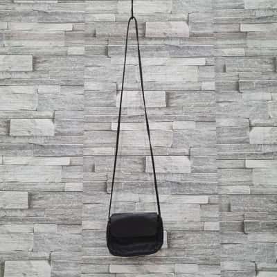 Gabee Womens Cross Body Bag Black  