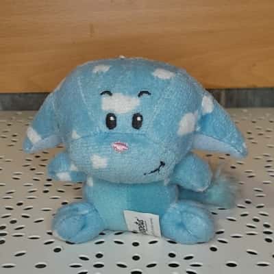 2005 Neopets Cloud Kacheek McDonald's plush
