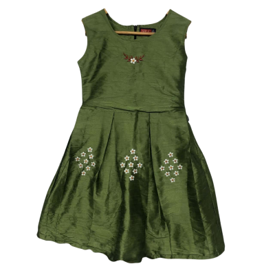 Sera - Girls Size M (32, 9-10yrs) Dress Green 