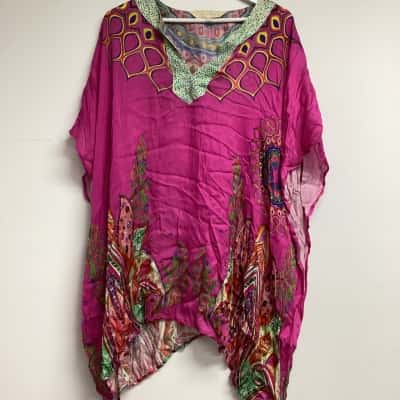  Kelly’s Kloset Kaftan Top Size L/XL
