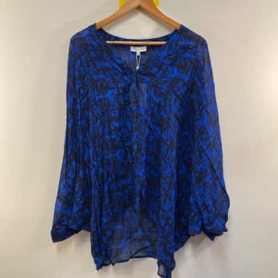 Wayne Cooper Womens  Size 16 Button Up Top Black  / Blue 