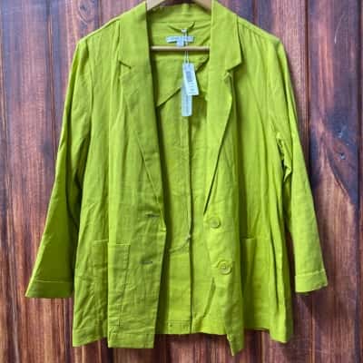 Suzannegrae Womens  Size M Green jacket New