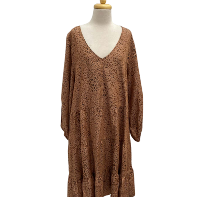 Sass Davie Tiered Dress.  Size 22.  New with tags