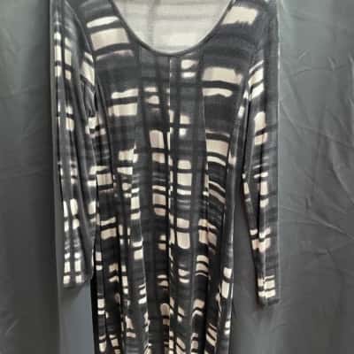 Yarra Trail Womens  Size S Black & White Dress