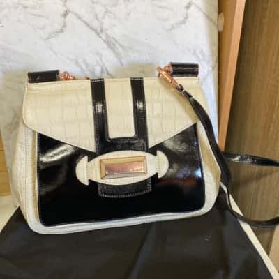 Mimco Womens Shoulder Bag Black  / Cream 
