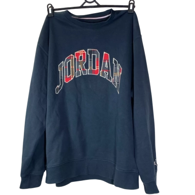 Size L Black Jordan Essentials Holiday Plaid Fleece Crewneck sweatshirt in black