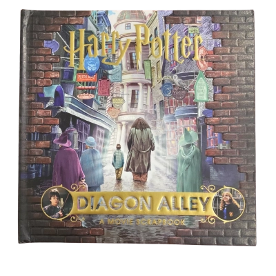 Harry Potter. Diagonal Alley. A Movie Scrapbook.2018