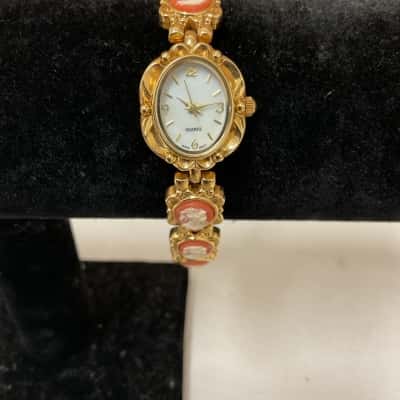  Vintage Cameo Watch Goldtone Victorian Wrist Japan Movt Quartz Ladies Mother Stainless Steel Christmas Gift Birthday Present Women’s Bracelet Decorative 