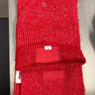 Red DKNY acrylic & polyester scarf and beanie set