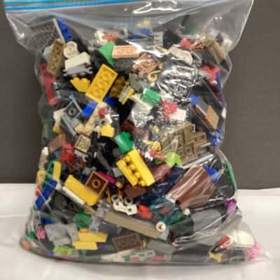 Bag of Assorted Lego (17) 1.5 kilo
