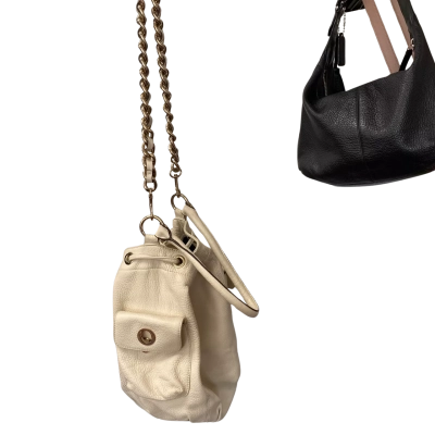 Oroton Cream Bucket Bag / Cross Body Bag / Handbag 