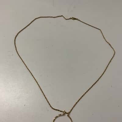 Avon branded  women’s base metal gold plate Necklace with pendant 