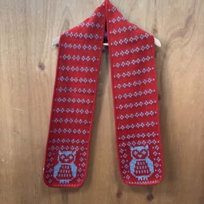 Made590 Red Wool Blend Owl Scarf 