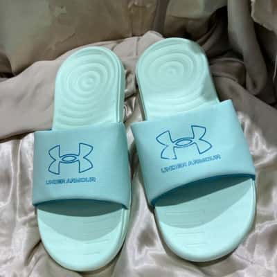 Under Armour Womens  Size 7 Sandals Aqua/Blue