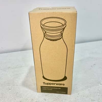 BNWOT Tupperware HydroGlass Carafe  1.3ltrs