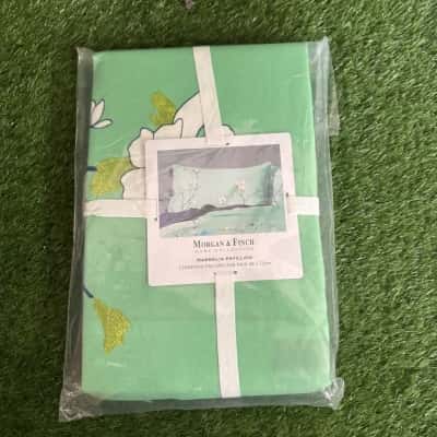 Morgan & Finch Magnolia Pavilion Jade Standard Pillowcase Pair (New)