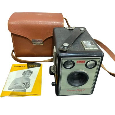 Vintage Kodak Brownie Flash Il Camera - 1950s