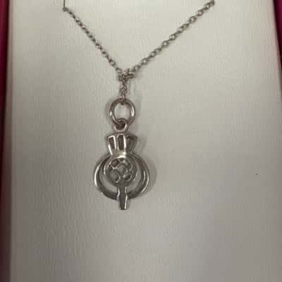  Women's 925 Silver Chain featuring a 925 Silver Scottish Thistle Charm Necklace 