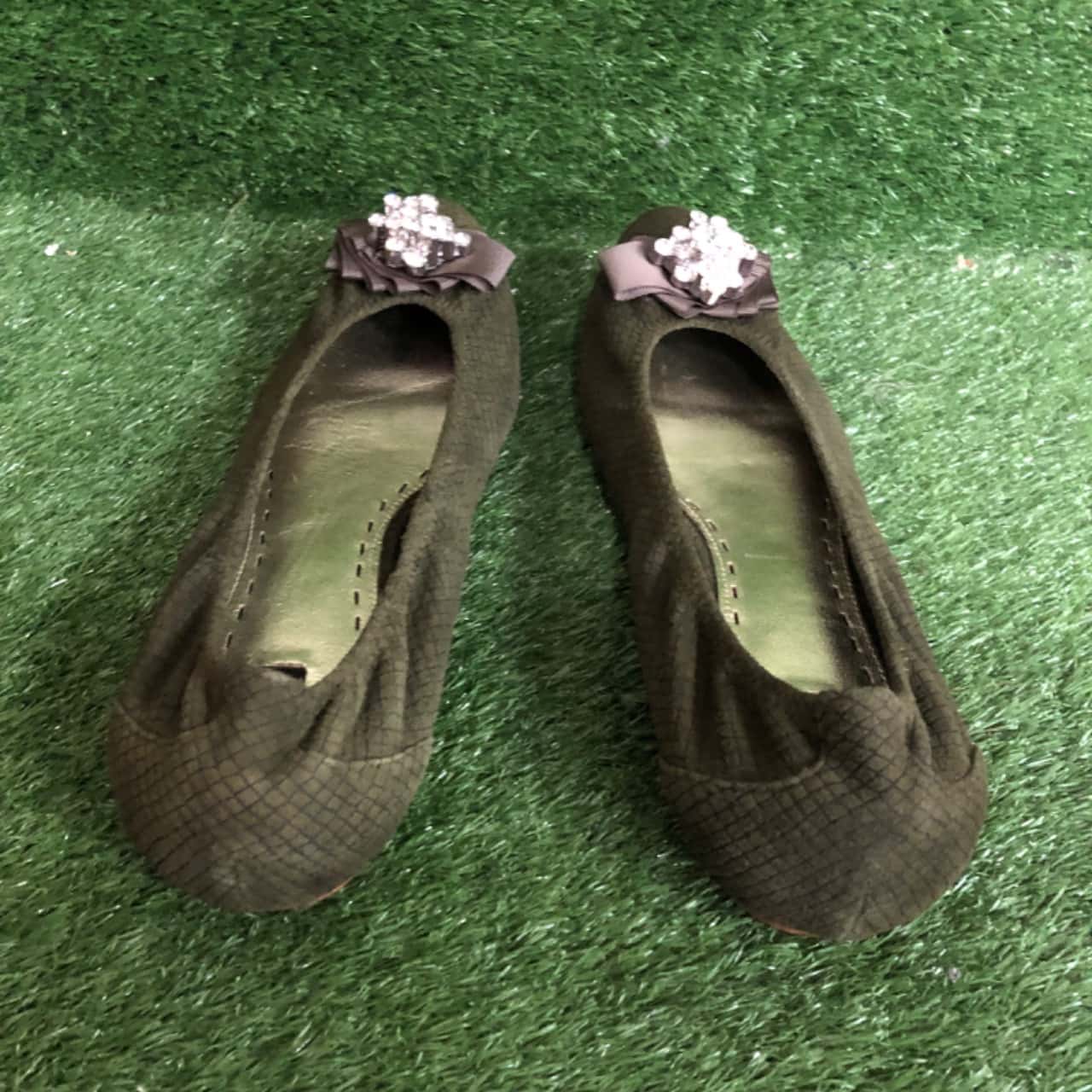 Mimco Khaki Shoes With Diamanté Size 41(s)