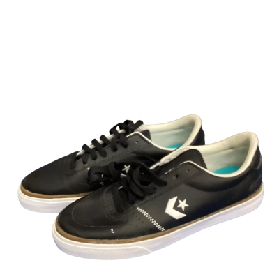 Unisex Converse Sneakers Men’s Size 7 Women’s Size 8.5