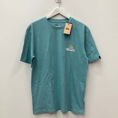 NEW - Quicksilver Above the Clouds Regular Fit Tee Size L