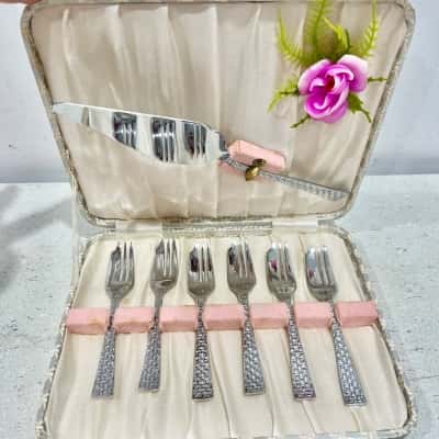 Vintage Sheffield England 6 Cake Forks & Cake Lever in Original Case 