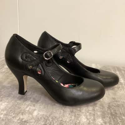 I Love Billy Womens  Size 37 Heels Black  