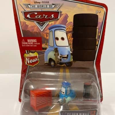 Pit Crew Member Guido - The World of Cars - Disney Pixar