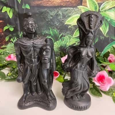 Hawaiian set of 2 statues New