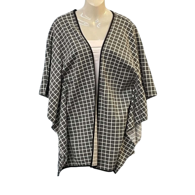 Serafina Womens  Size One Size Open Jacket Grey / White 