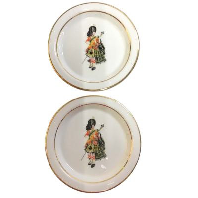2 x Vintage White Label Dewar's Finest Scotch Whisky dishes