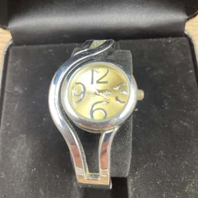 Unusual Silver Toned Lady’s Wristwatch. Working 